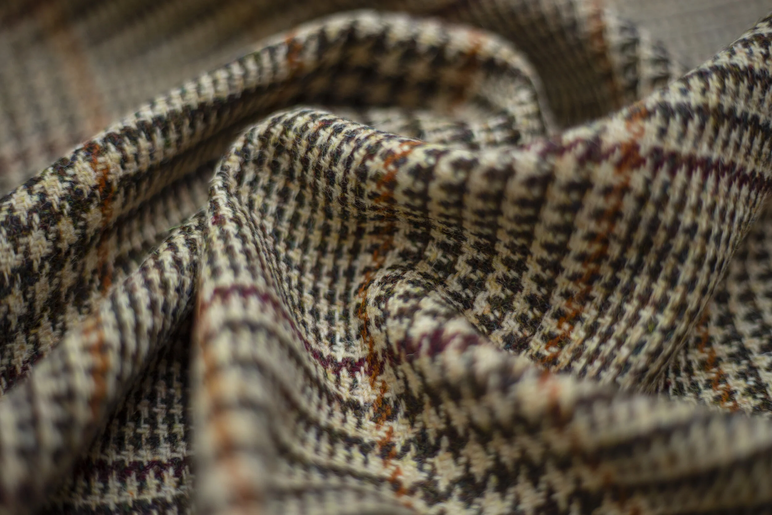 L006D - Brown and beige glen check — Harris Tweed by Kenneth